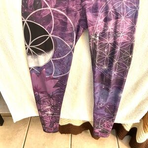 Yoganastix Purple Cosmic Lotus Legging, S